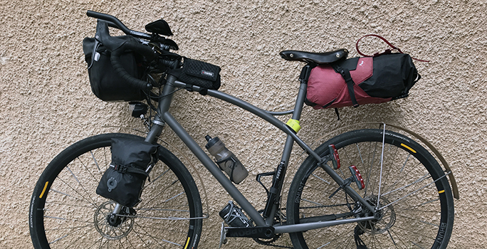 Que mettre dans ses sacoches pour son voyage à vélo ?